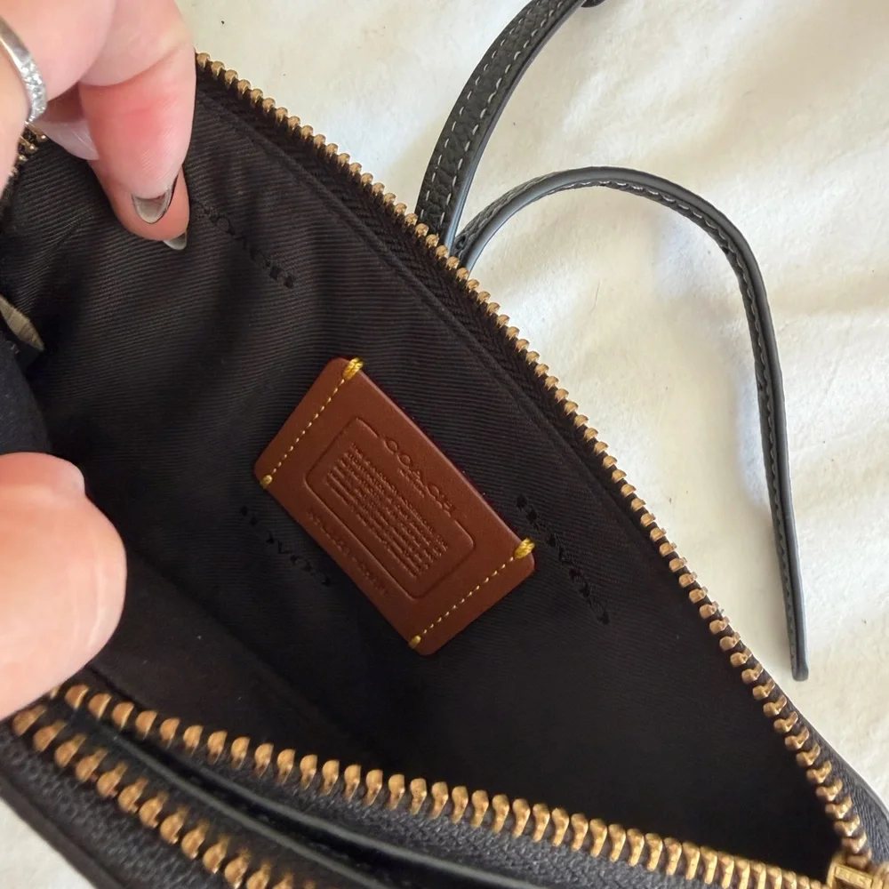 Coach Black Pebbled Leather Crossbody with Gold C Hardware - Picture 5 of 6